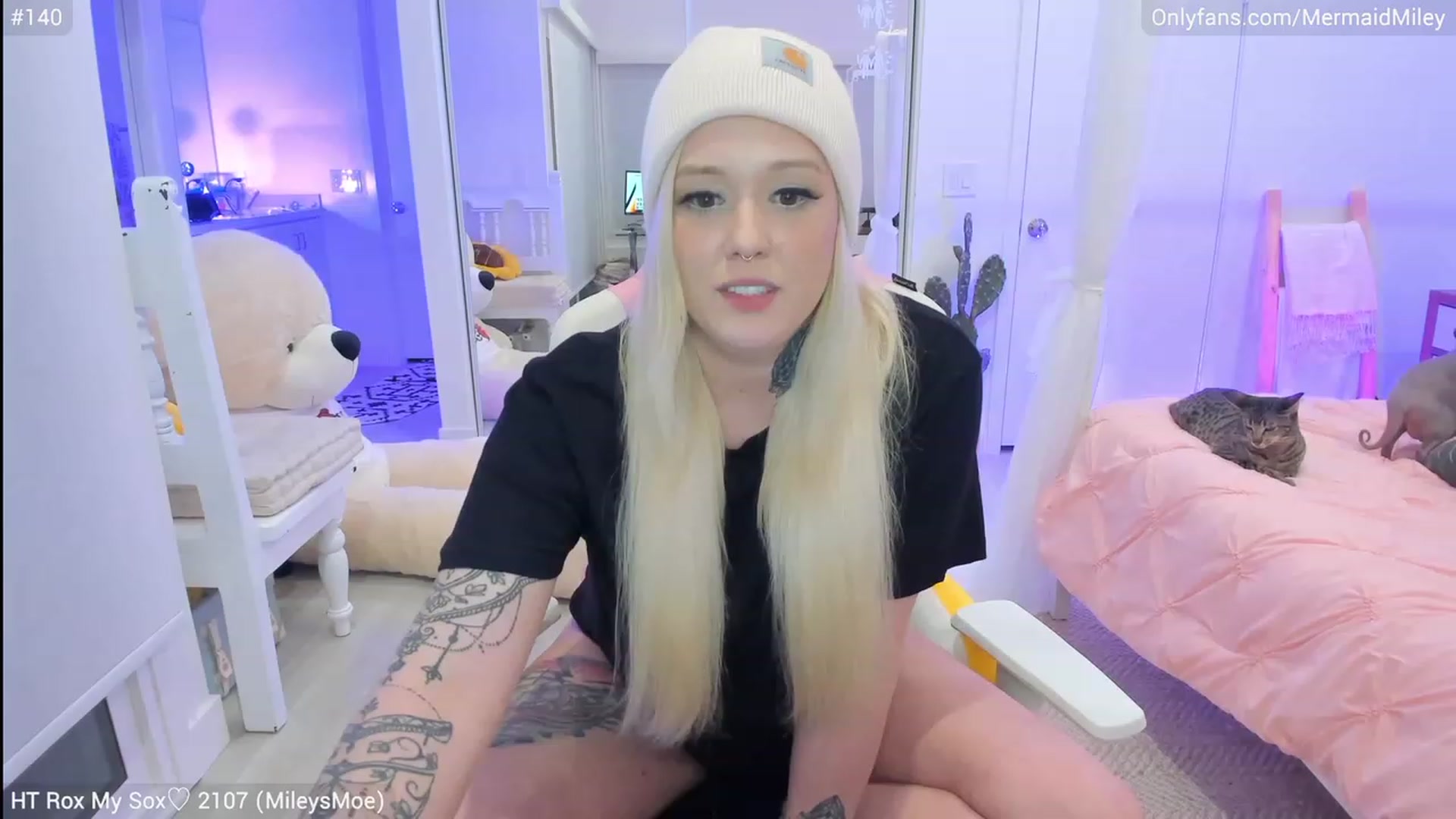 Gallery image thumbnail from Mermaidmiley's myfreecams stream on, 03/01/2023, 08:41 image 14 of 20