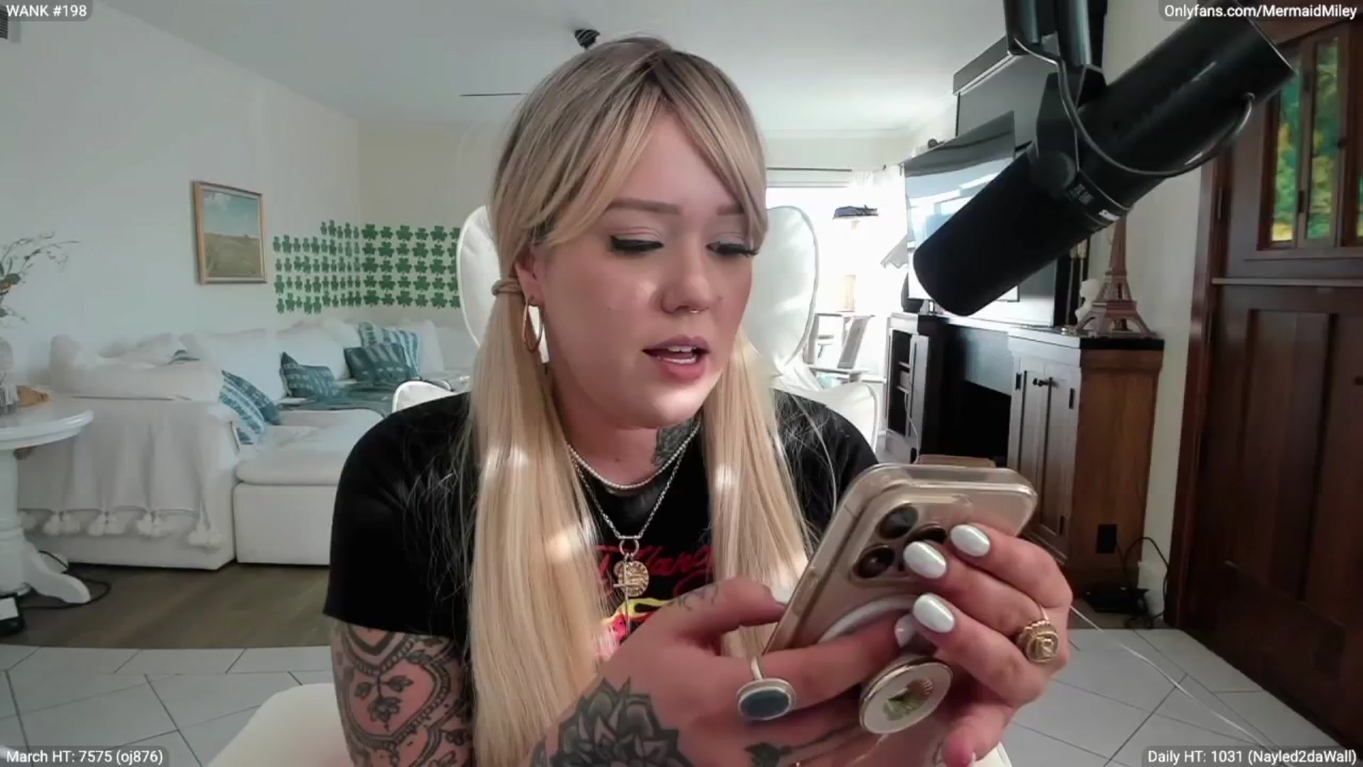 Gallery image thumbnail from Mermaidmiley's myfreecams stream on, 03/16/2026, 24:52 image 2 of 20