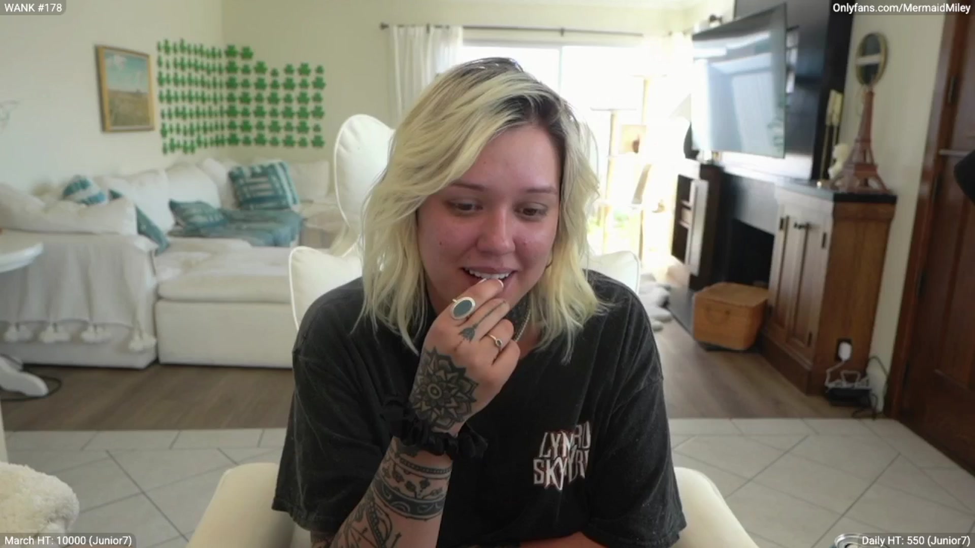 Gallery image thumbnail from Mermaidmiley's myfreecams stream on, 03/22/2026, 23:52 image 10 of 20
