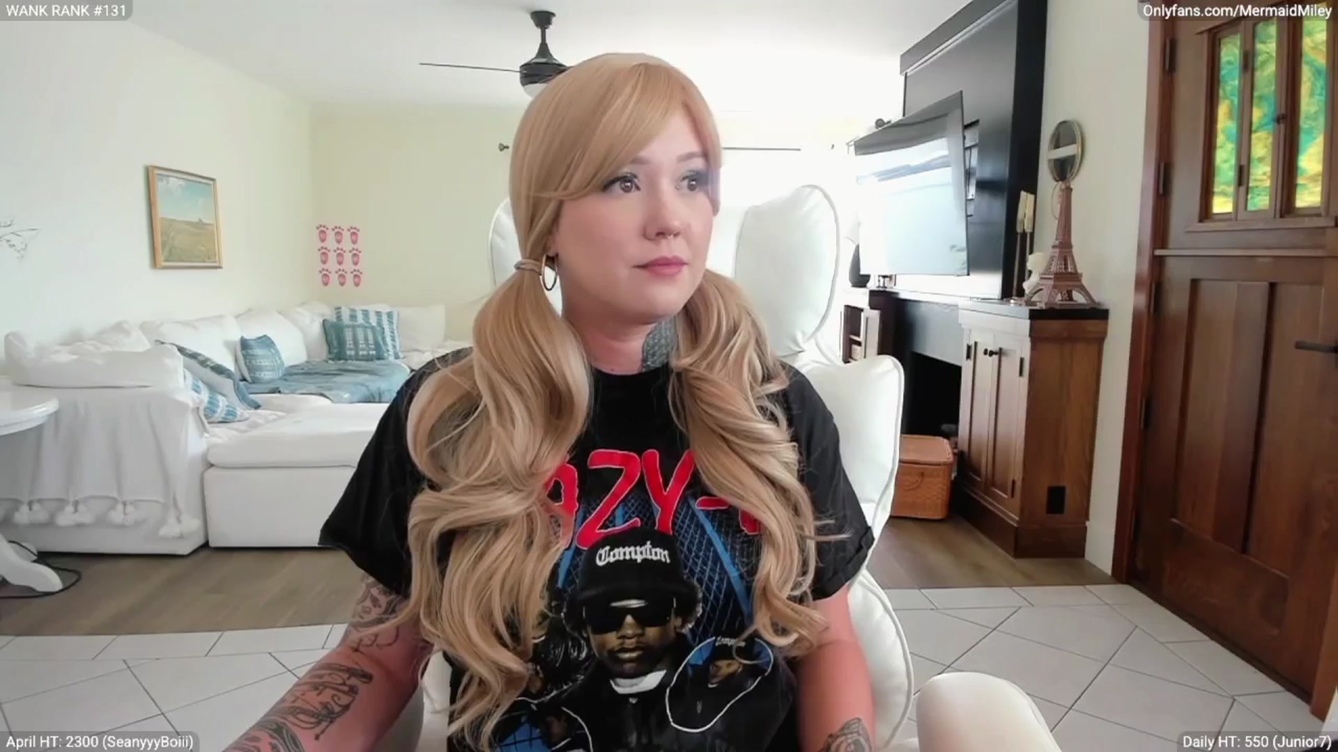 Gallery image thumbnail from Mermaidmiley's myfreecams stream on, 04/03/2026, 22:04 image 15 of 20