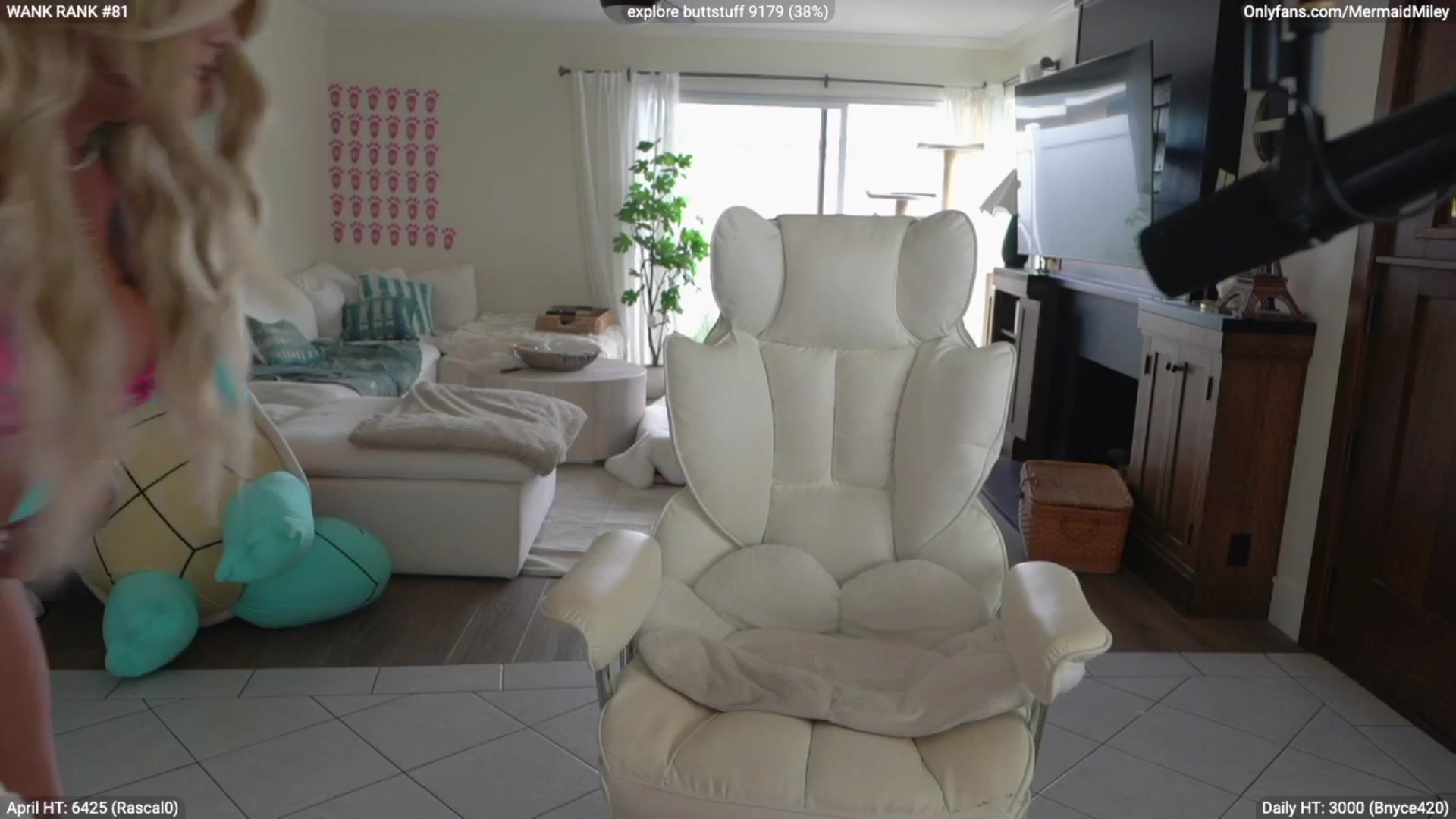 Gallery image thumbnail from Mermaidmiley's myfreecams stream on, 04/10/2026, 02:27 image 10 of 20