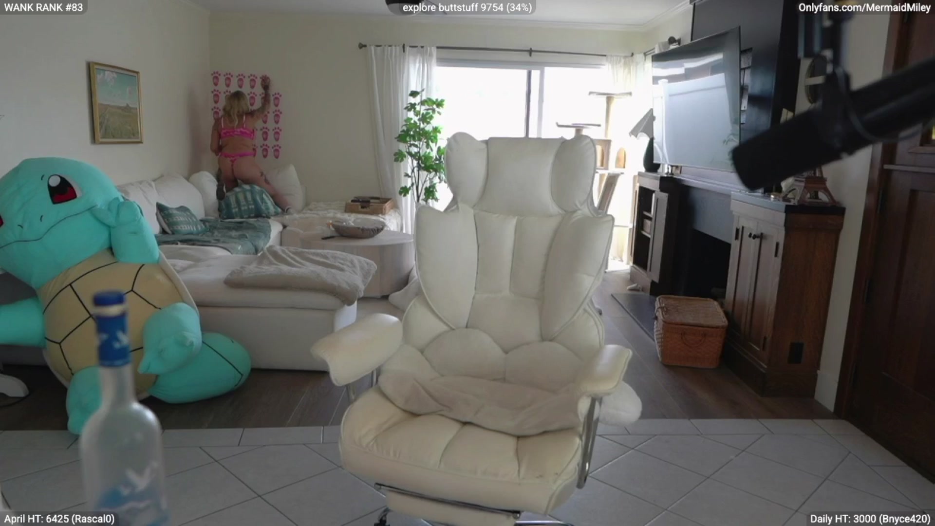Gallery image thumbnail from Mermaidmiley's myfreecams stream on, 04/10/2026, 02:27 image 9 of 20