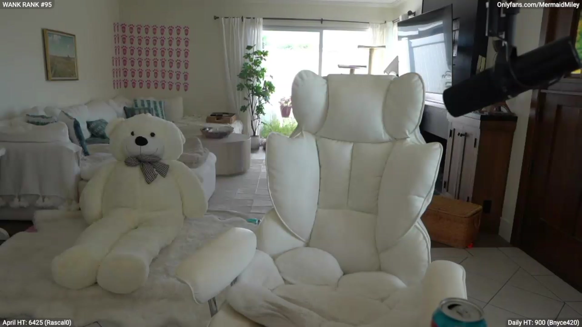 Gallery image thumbnail from Mermaidmiley's myfreecams stream on, 04/17/2026, 23:04 image 20 of 20