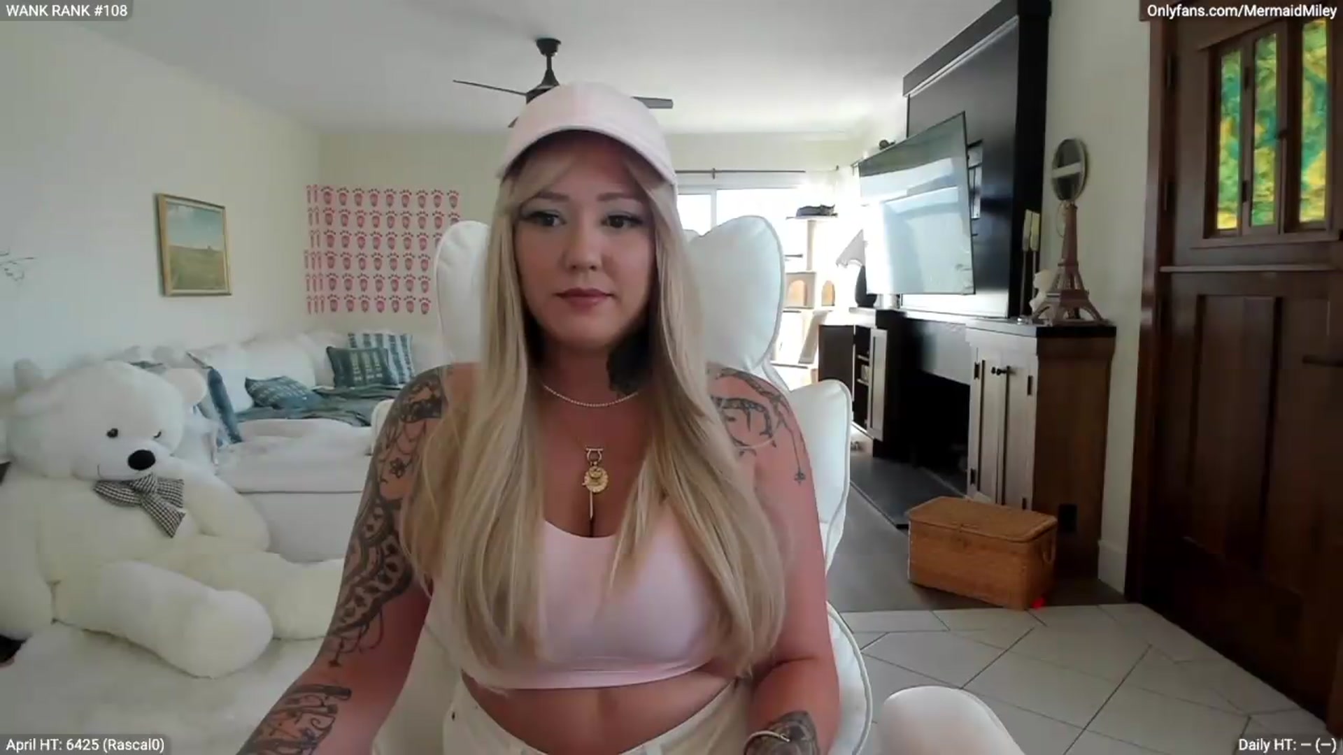 Gallery image thumbnail from Mermaidmiley's myfreecams stream on, 04/18/2026, 23:44 image 4 of 20