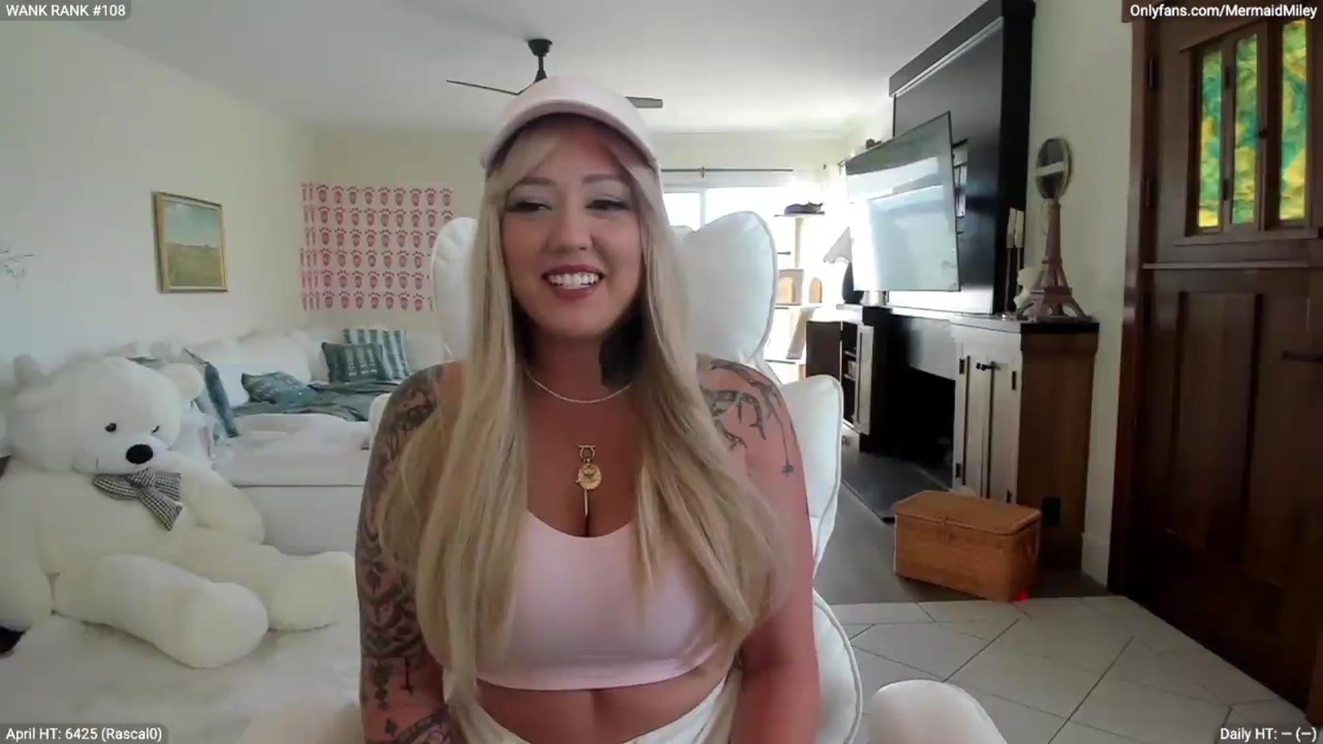 Gallery image thumbnail from Mermaidmiley's myfreecams stream on, 04/18/2026, 23:44 image 3 of 20