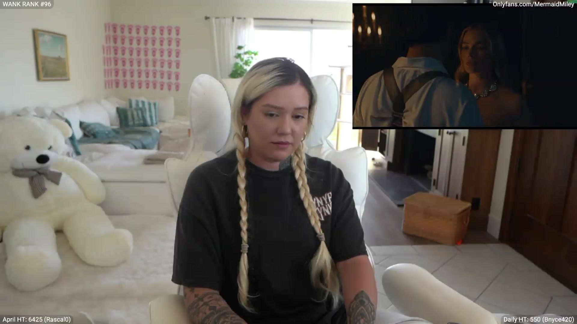 Gallery image thumbnail from Mermaidmiley's myfreecams stream on, 04/19/2026, 23:32 image 8 of 20