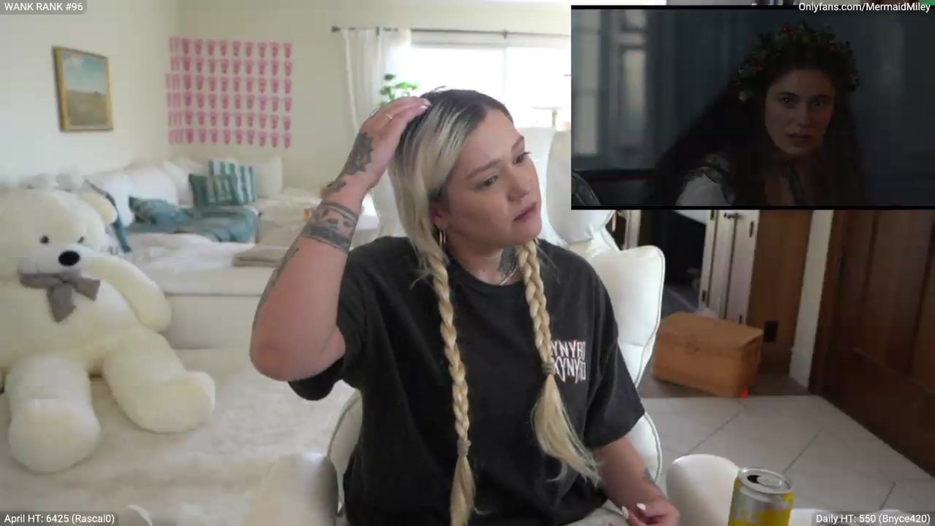 Gallery image thumbnail from Mermaidmiley's myfreecams stream on, 04/19/2026, 23:32 image 9 of 20