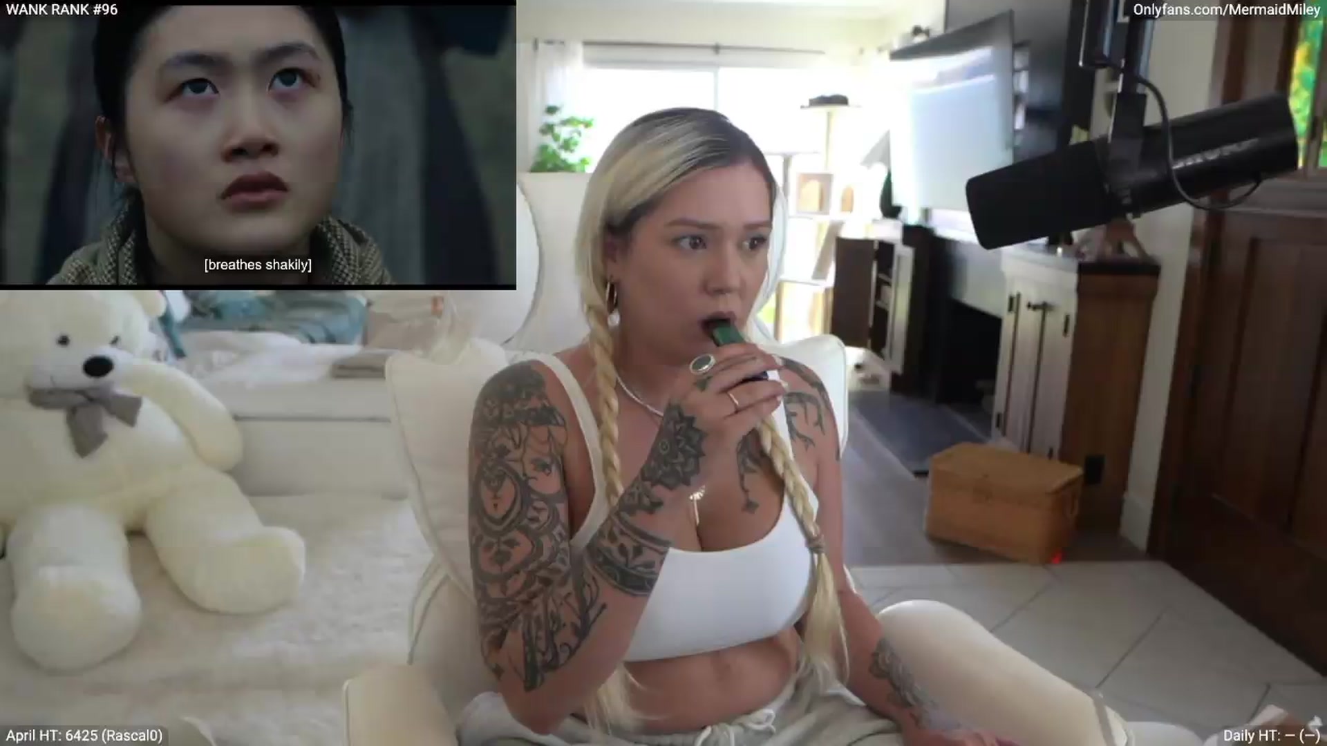 Gallery image thumbnail from Mermaidmiley's myfreecams stream on, 04/19/2026, 23:32 image 1 of 20