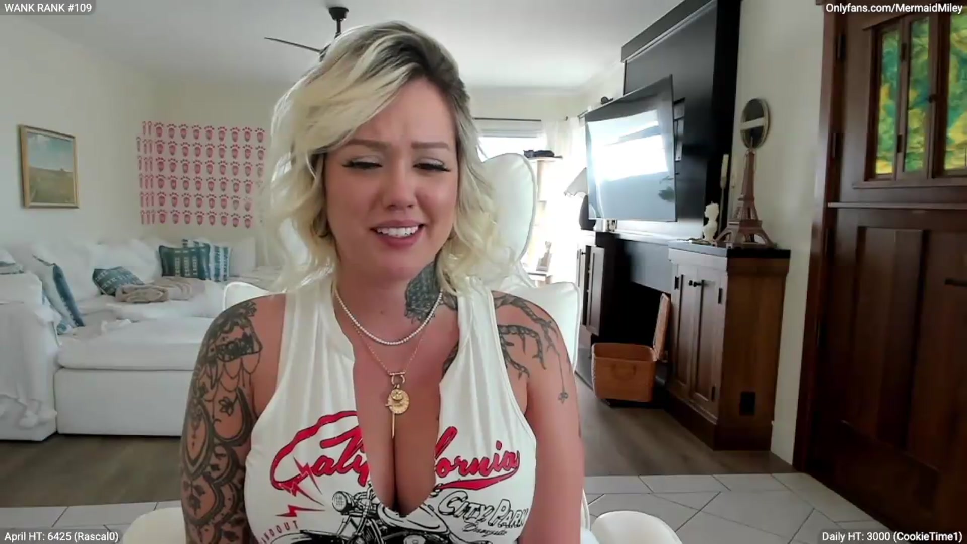 Gallery image thumbnail from Mermaidmiley's myfreecams stream on, 04/25/2026, 01:10 image 2 of 20