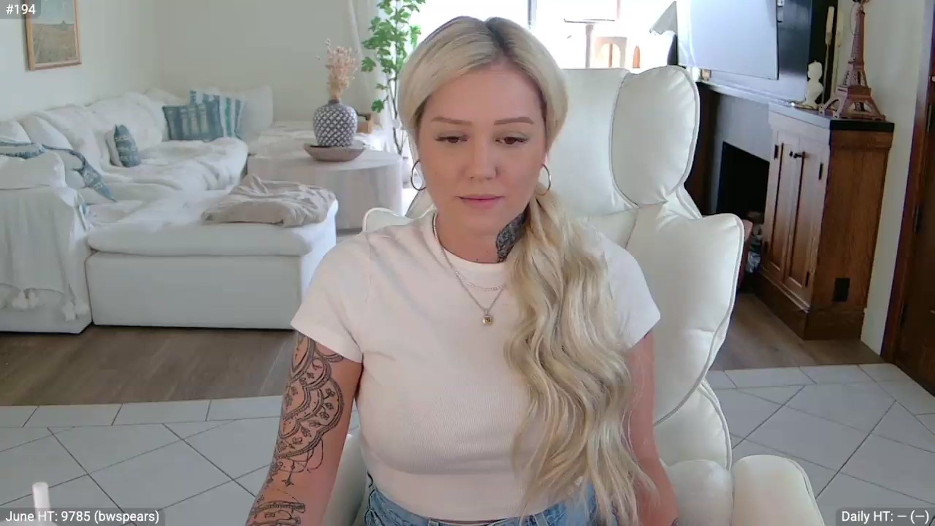 Gallery image thumbnail from Mermaidmiley's myfreecams stream on, 06/06/2026, 24:29 image 2 of 20