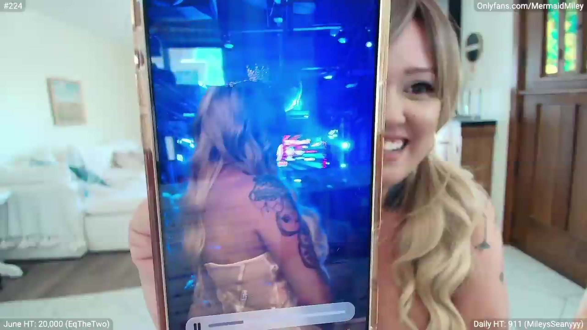 Gallery image thumbnail from Mermaidmiley's myfreecams stream on, 06/21/2026, 22:12 image 4 of 20