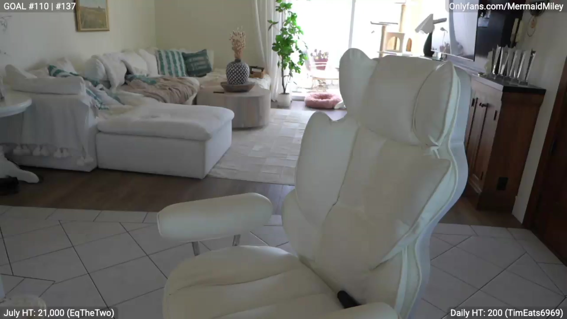 Gallery image thumbnail from Mermaidmiley's myfreecams stream on, 07/18/2026, 21:19 image 4 of 20