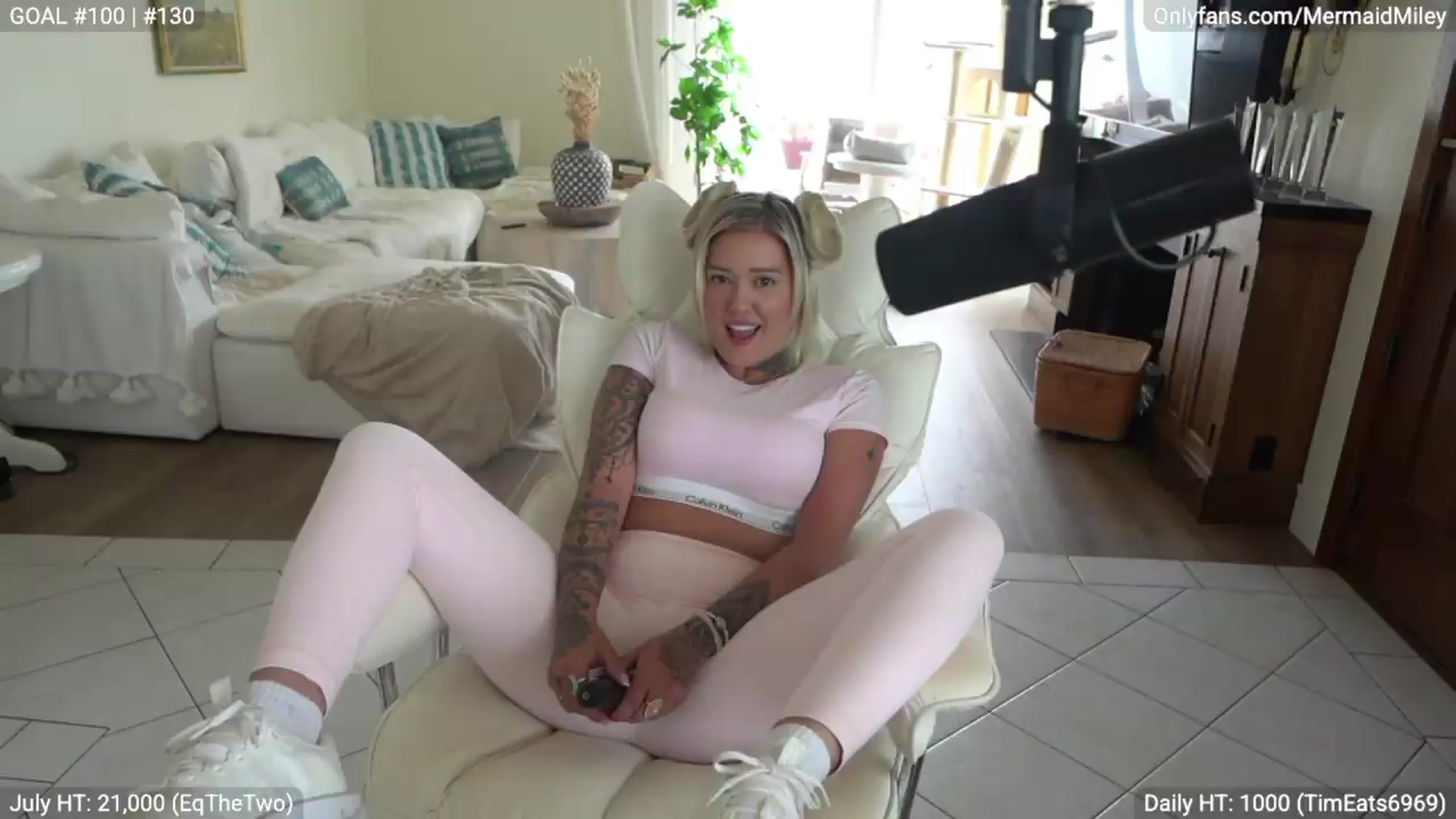 Gallery image thumbnail from Mermaidmiley's myfreecams stream on, 07/26/2026, 19:14 image 8 of 20
