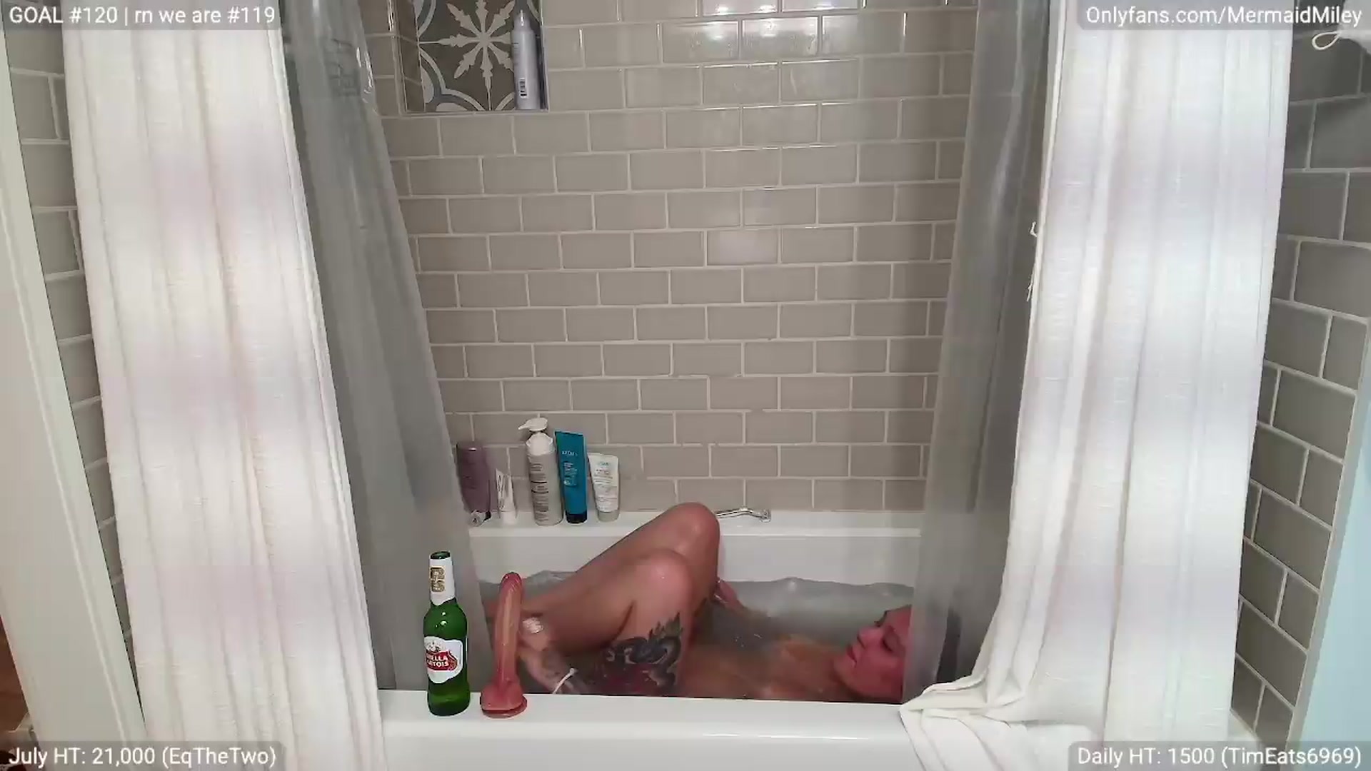 Gallery image thumbnail from Mermaidmiley's myfreecams stream on, 07/27/2026, 01:33 image 20 of 20