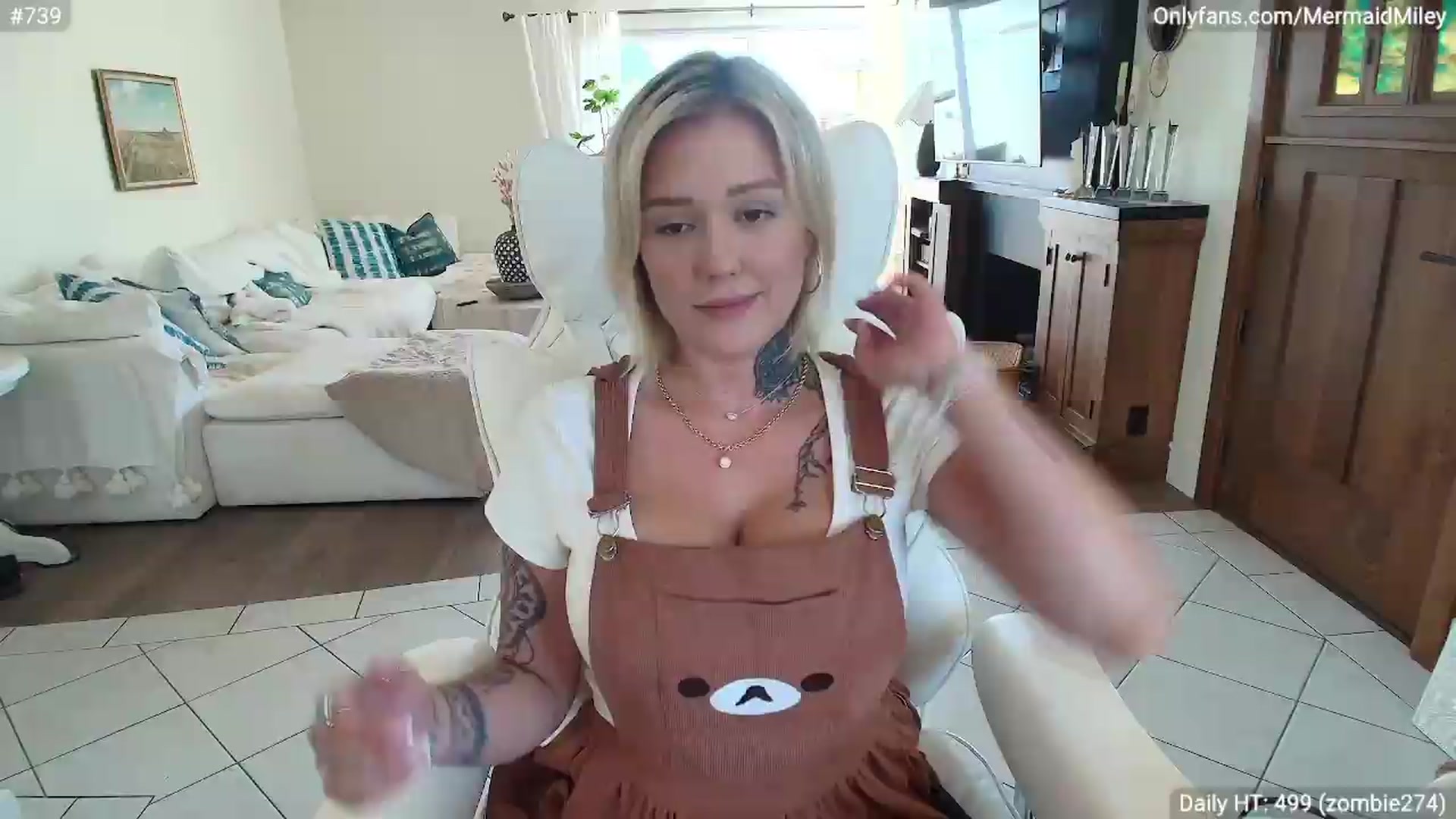 Gallery image thumbnail from Mermaidmiley's myfreecams stream on, 08/01/2026, 20:45 image 5 of 20