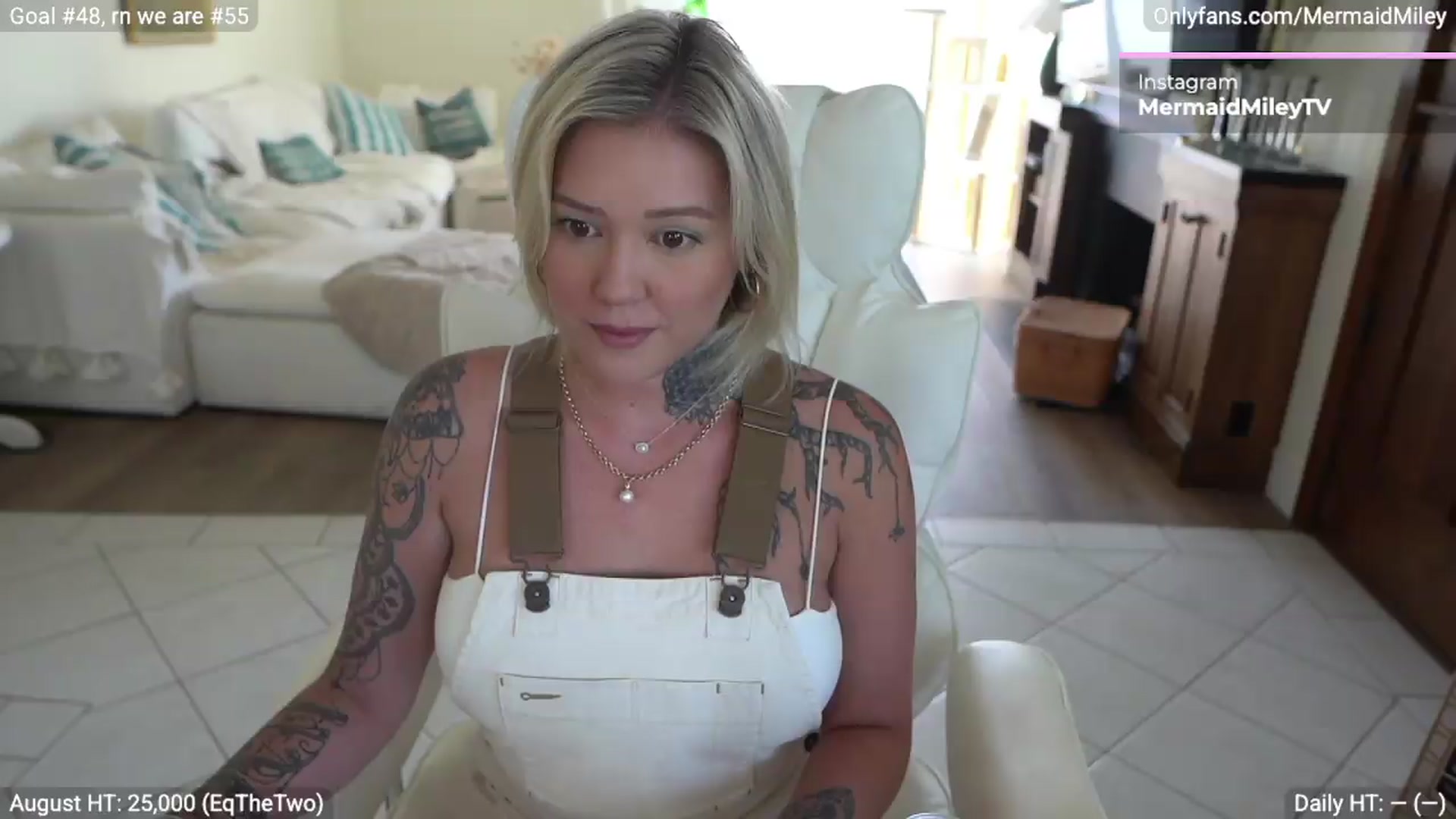 Gallery image thumbnail from Mermaidmiley's myfreecams stream on, 08/06/2026, 21:31 image 1 of 20