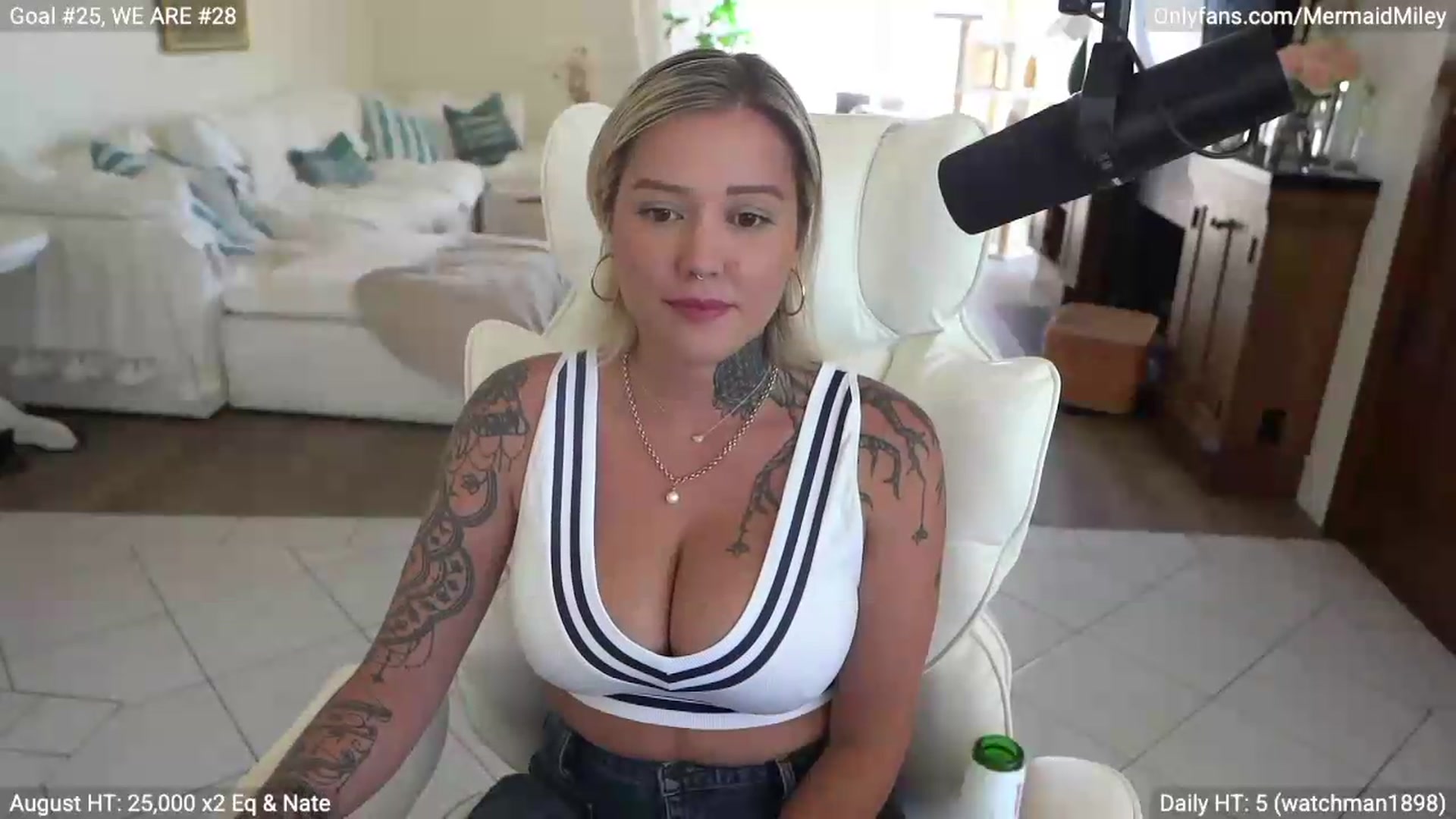 Gallery image thumbnail from Mermaidmiley's myfreecams stream on, 08/17/2026, 20:17 image 14 of 20