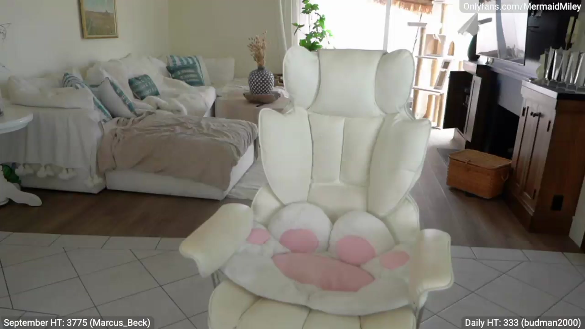 Gallery image thumbnail from Mermaidmiley's myfreecams stream on, 09/08/2026, 19:10 image 12 of 20