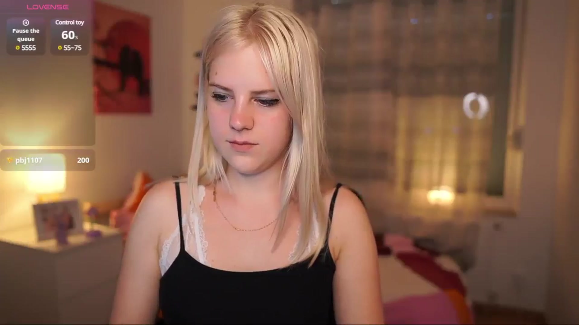 Gallery image thumbnail from Merrilyn__'s myfreecams stream on, 04/21/2025, 16:41 image 7 of 20