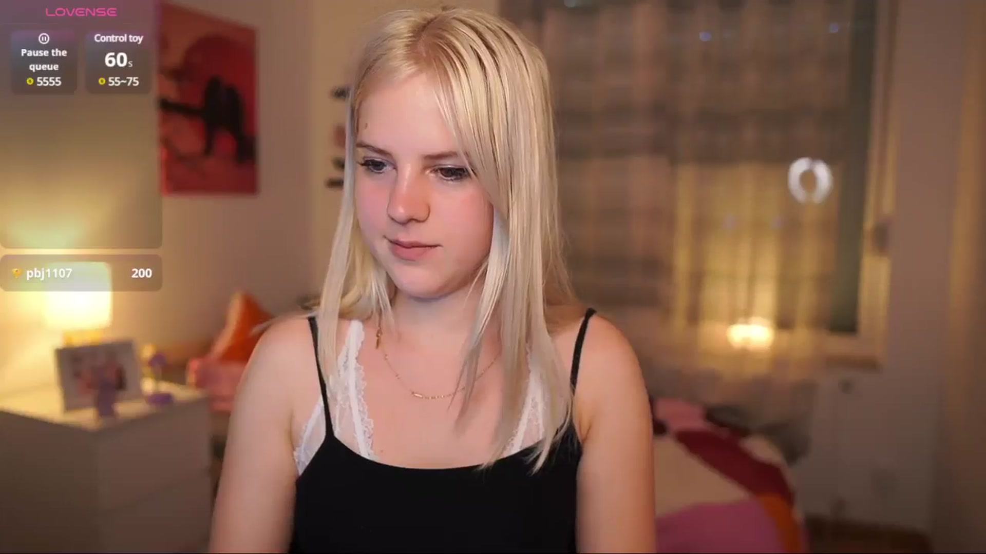 Gallery image thumbnail from Merrilyn__'s myfreecams stream on, 04/21/2025, 16:41 image 8 of 20