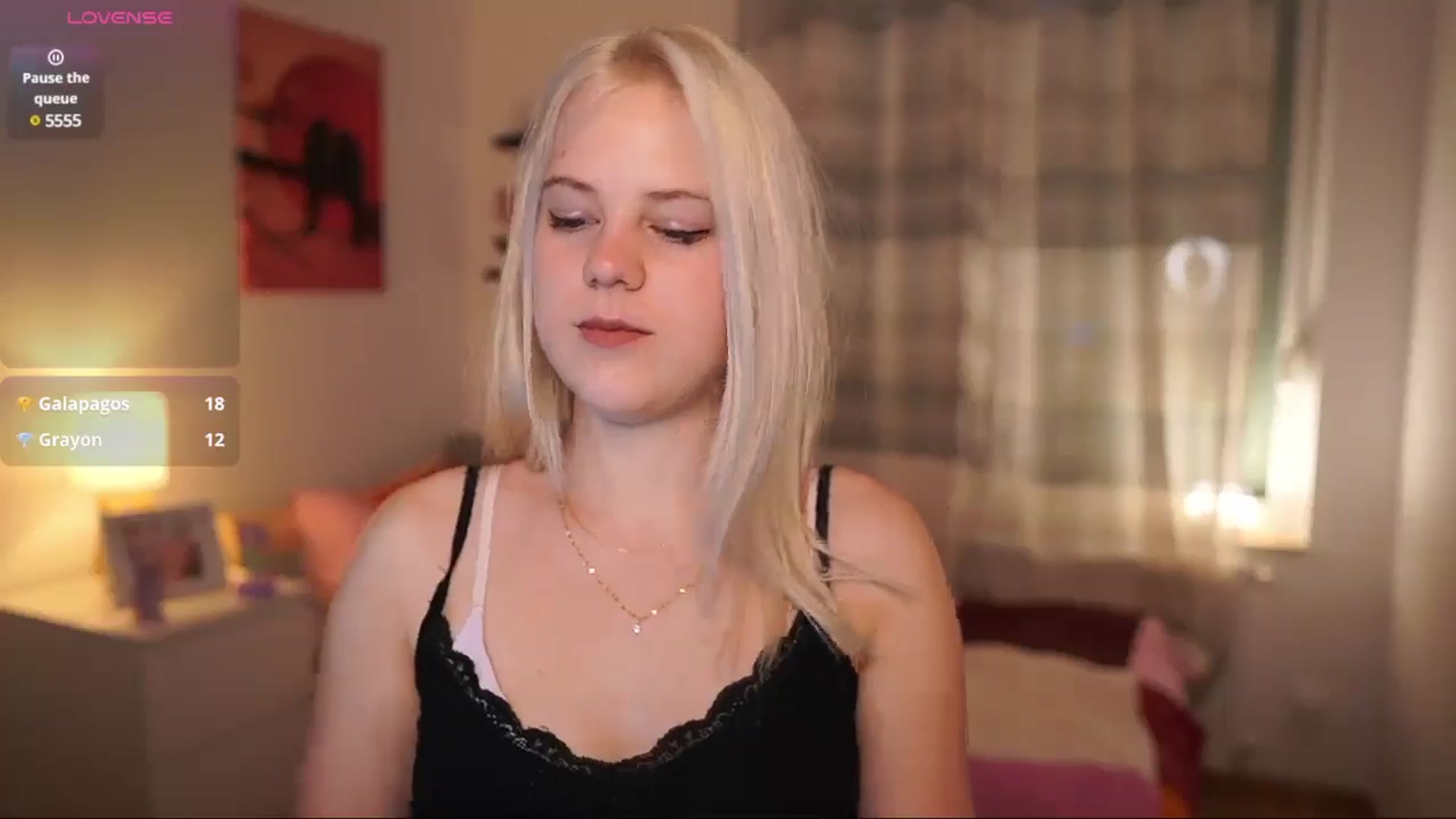 Gallery image thumbnail from Merrilyn__'s myfreecams stream on, 04/28/2025, 16:52 image 8 of 20
