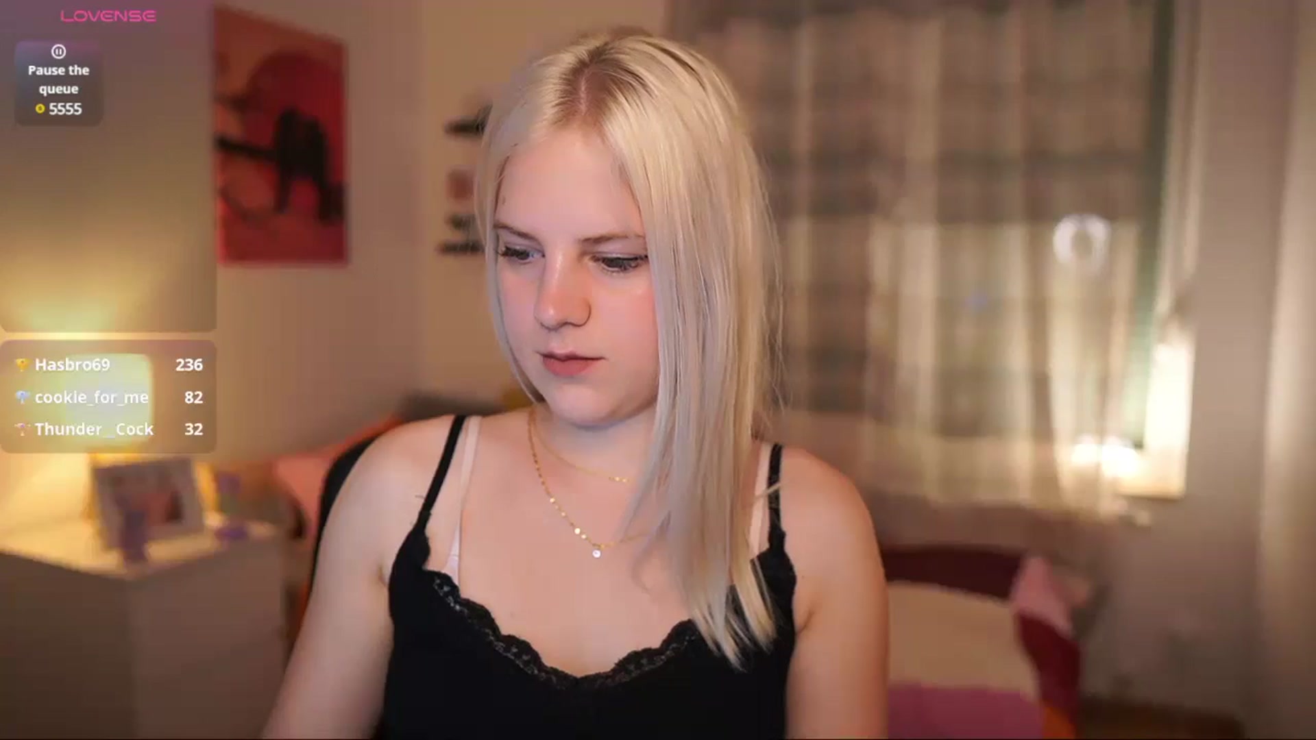 Gallery image thumbnail from Merrilyn__'s myfreecams stream on, 04/28/2025, 18:46 image 14 of 20