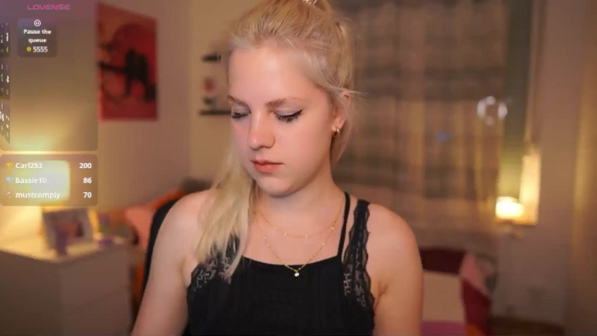 Gallery image thumbnail from Merrilyn__'s myfreecams stream on, 04/30/2025, 14:51 image 15 of 20
