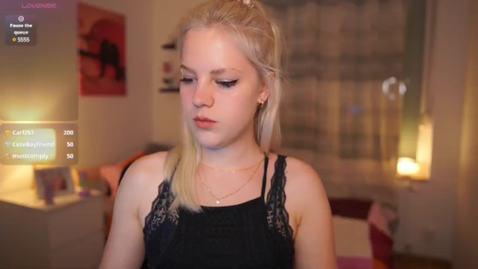 Gallery image thumbnail from Merrilyn__'s myfreecams stream on, 04/30/2025, 14:51 image 13 of 20