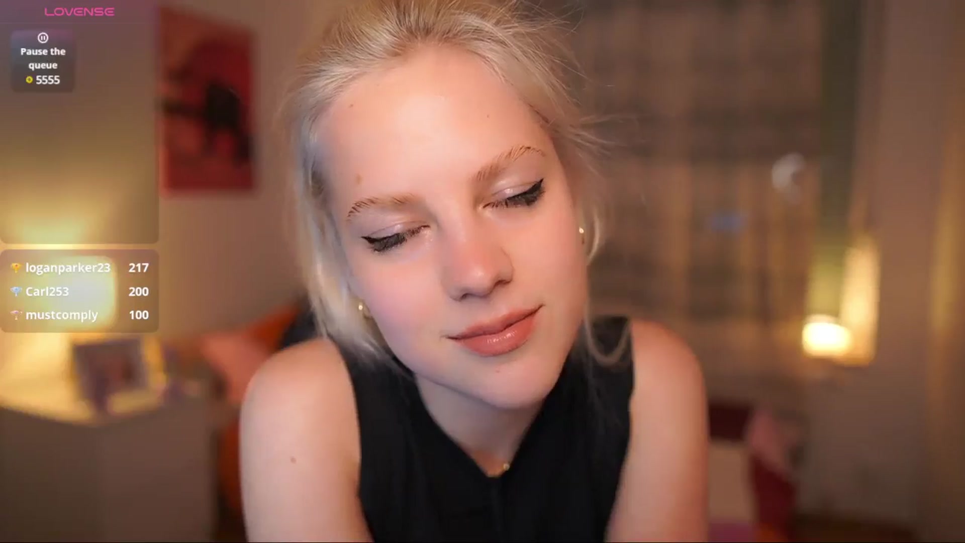 Gallery image thumbnail from Merrilyn__'s myfreecams stream on, 04/30/2025, 15:05 image 19 of 20