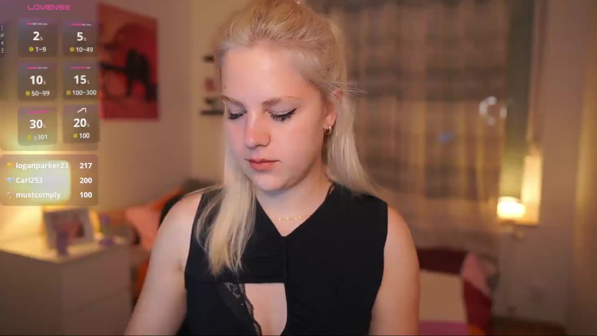 Gallery image thumbnail from Merrilyn__'s myfreecams stream on, 04/30/2025, 15:05 image 6 of 20