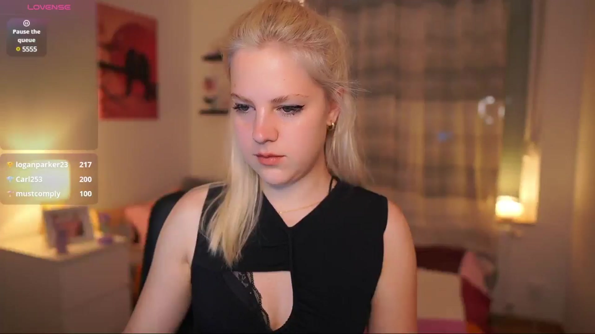 Gallery image thumbnail from Merrilyn__'s myfreecams stream on, 04/30/2025, 15:05 image 4 of 20