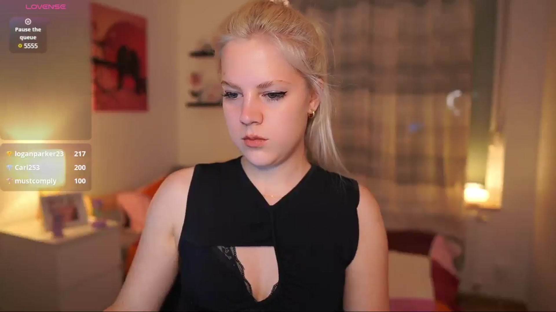 Gallery image thumbnail from Merrilyn__'s myfreecams stream on, 04/30/2025, 15:05 image 18 of 20