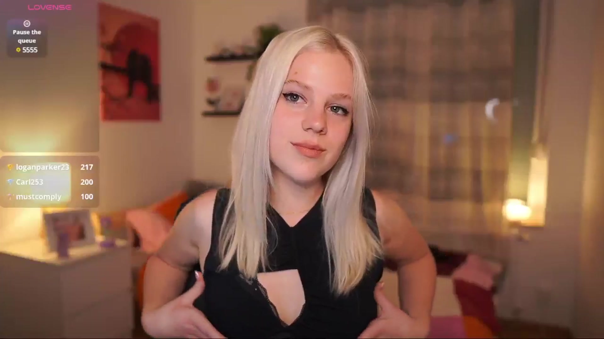 Gallery image thumbnail from Merrilyn__'s myfreecams stream on, 04/30/2025, 16:59 image 7 of 20