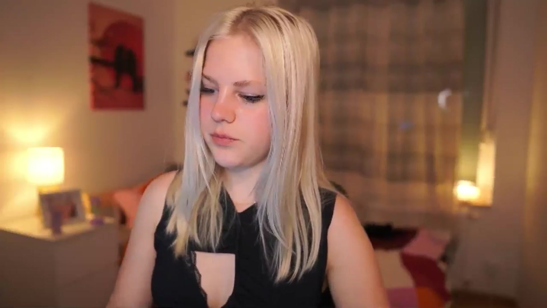 Gallery image thumbnail from Merrilyn__'s myfreecams stream on, 04/30/2025, 17:54 image 20 of 20