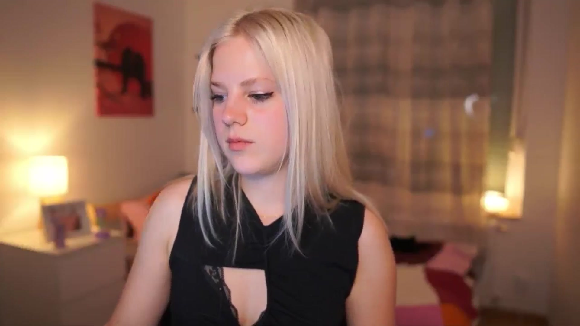 Gallery image thumbnail from Merrilyn__'s myfreecams stream on, 04/30/2025, 17:54 image 15 of 20