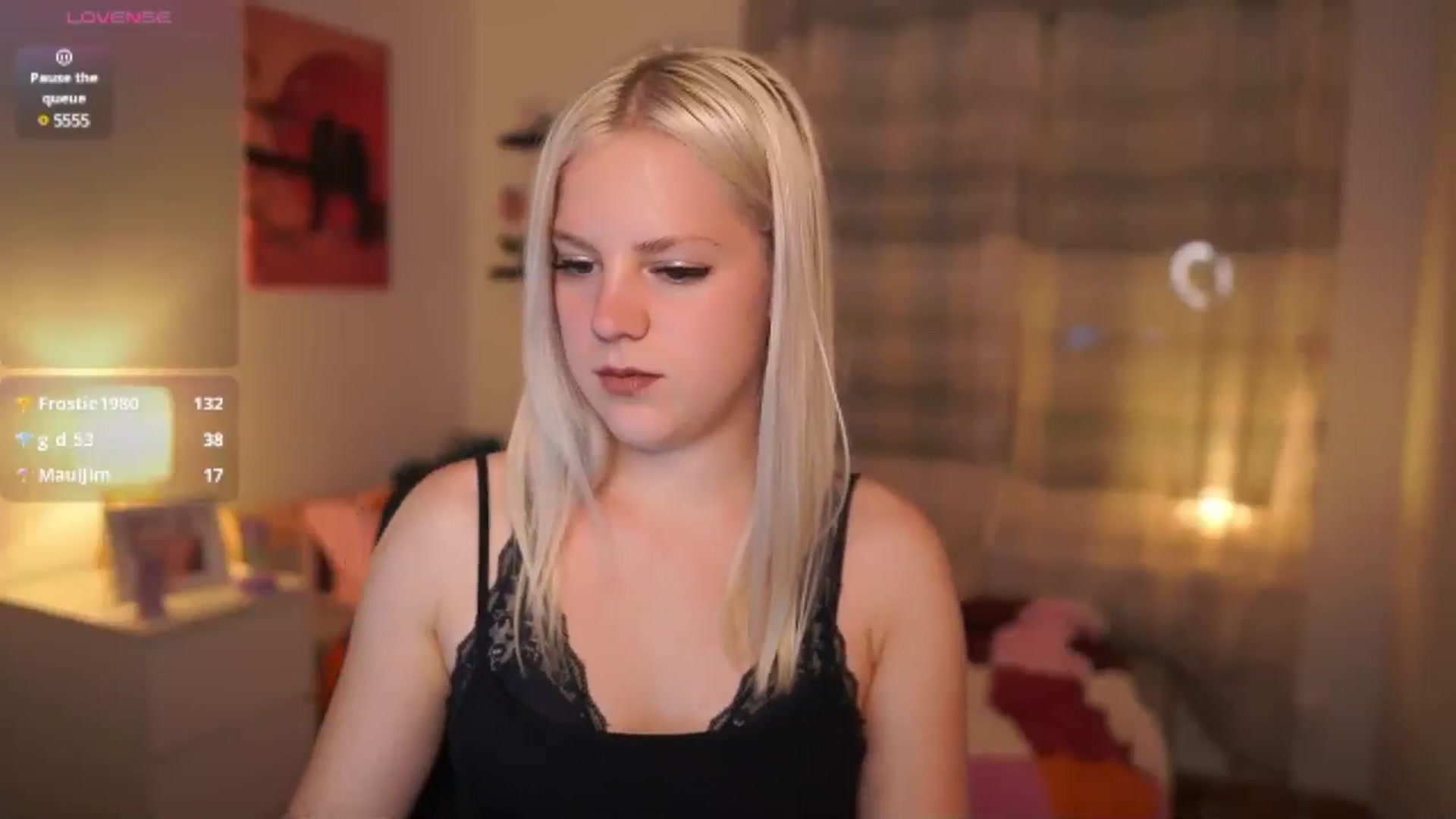 Gallery image thumbnail from Merrilyn__'s myfreecams stream on, 05/05/2025, 14:56 image 4 of 20