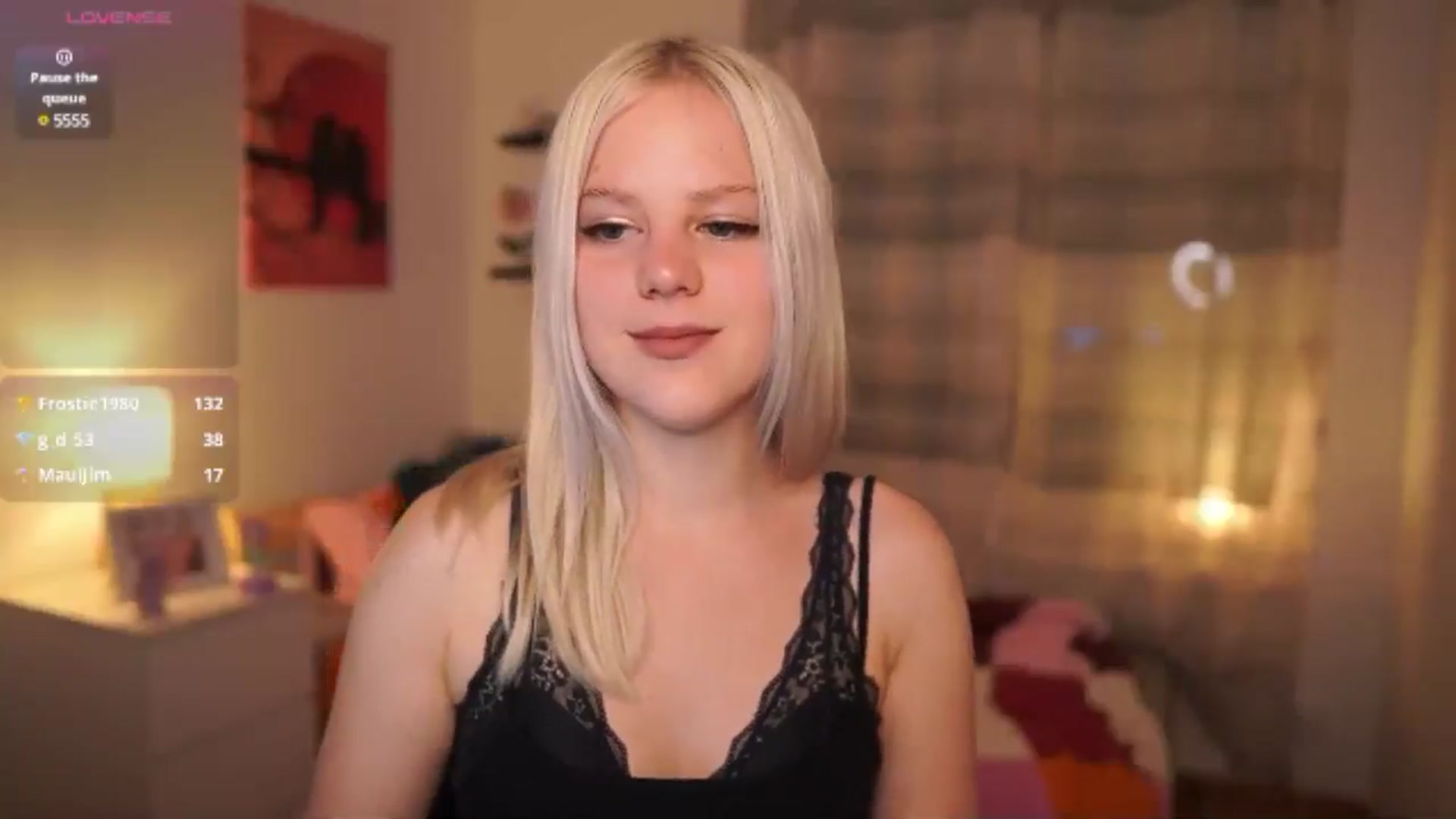 Gallery image thumbnail from Merrilyn__'s myfreecams stream on, 05/05/2025, 15:11 image 13 of 20