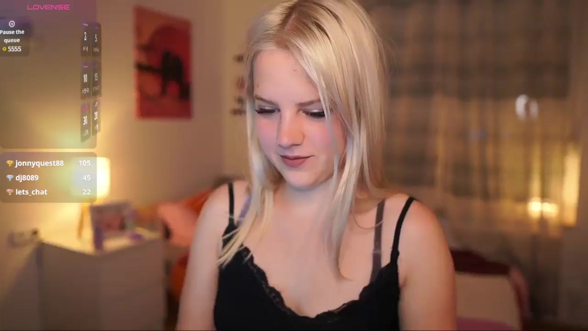 Gallery image thumbnail from Merrilyn__'s myfreecams stream on, 05/07/2025, 15:10 image 2 of 20