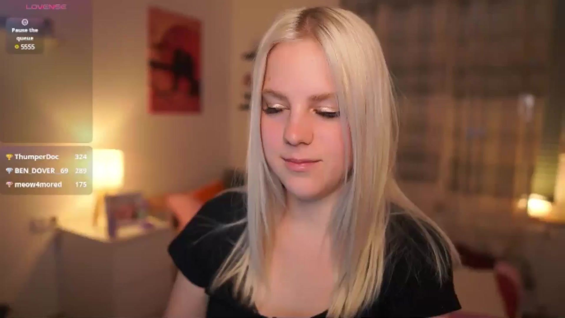 Gallery image thumbnail from Merrilyn__'s myfreecams stream on, 05/12/2025, 17:55 image 10 of 20