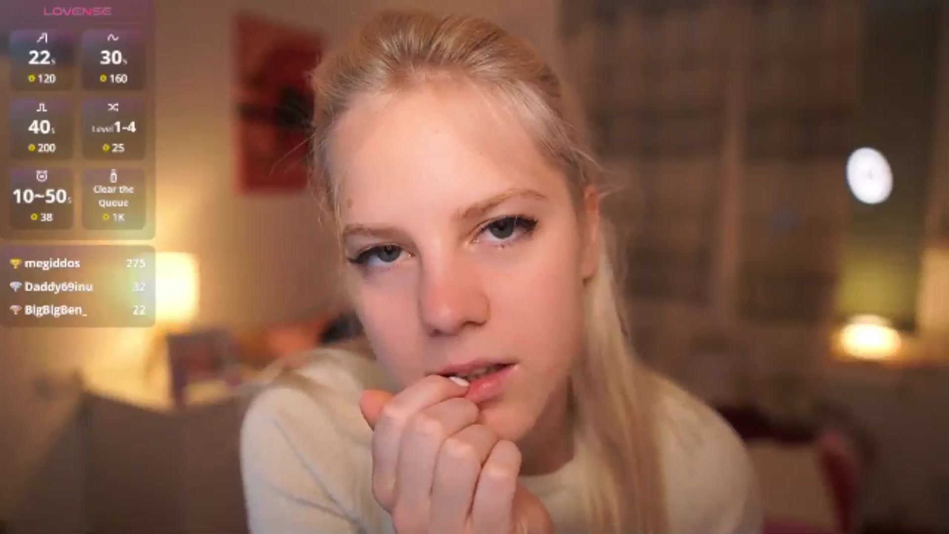 Gallery image thumbnail from Merrilyn__'s myfreecams stream on, 05/13/2025, 14:24 image 17 of 20