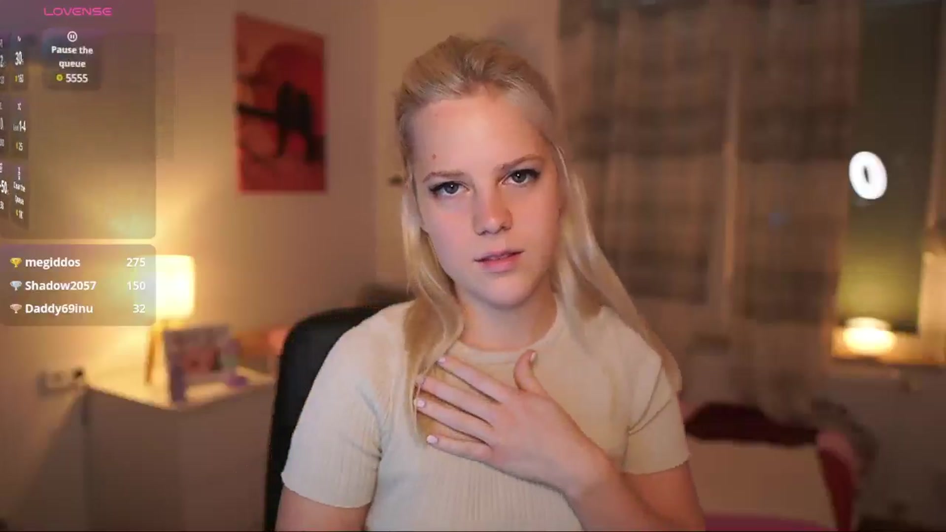Gallery image thumbnail from Merrilyn__'s myfreecams stream on, 05/13/2025, 15:33 image 17 of 20