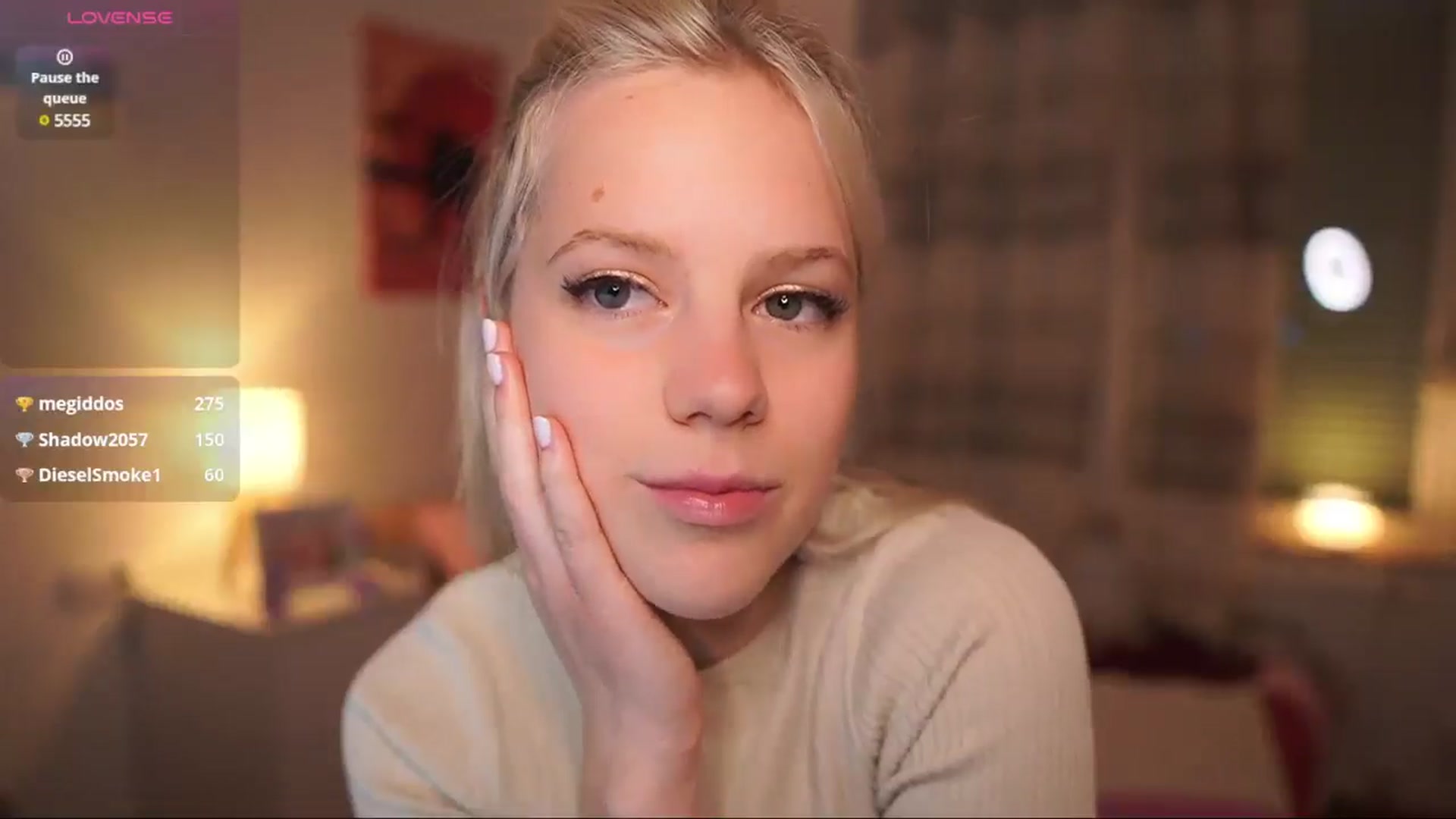 Gallery image thumbnail from Merrilyn__'s myfreecams stream on, 05/13/2025, 17:11 image 8 of 20