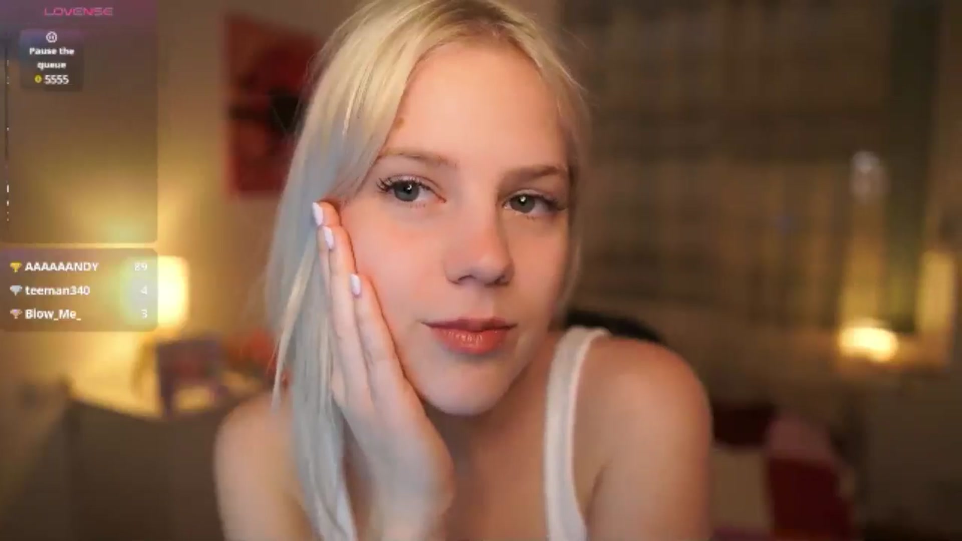 Gallery image thumbnail from Merrilyn__'s myfreecams stream on, 05/16/2025, 08:55 image 17 of 20