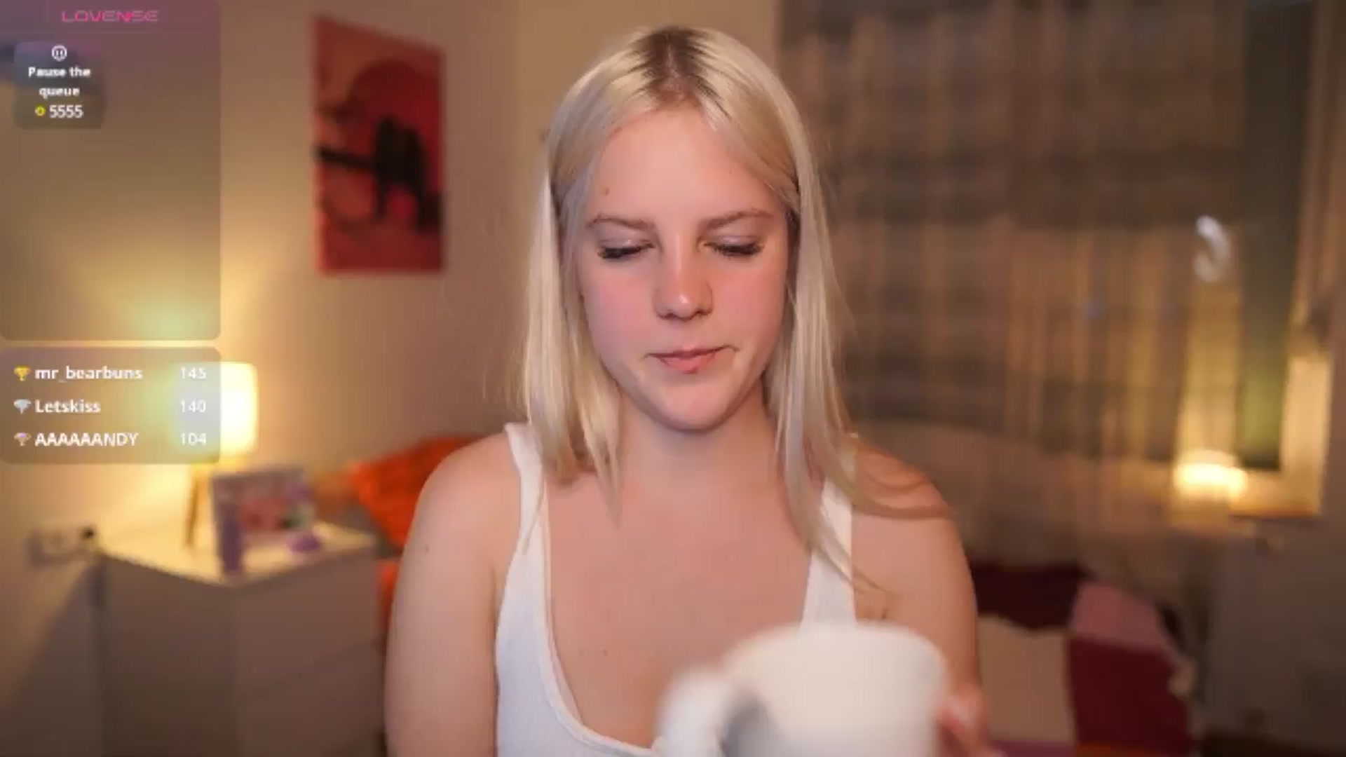 Gallery image thumbnail from Merrilyn__'s myfreecams stream on, 05/16/2025, 11:55 image 4 of 20