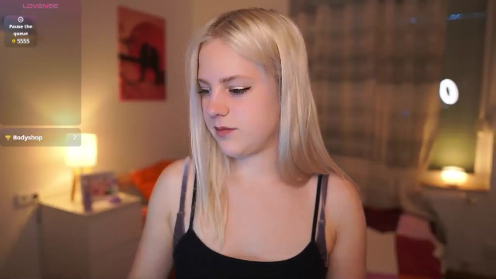 Gallery image thumbnail from Merrilyn__'s myfreecams stream on, 05/20/2025, 17:20 image 11 of 20