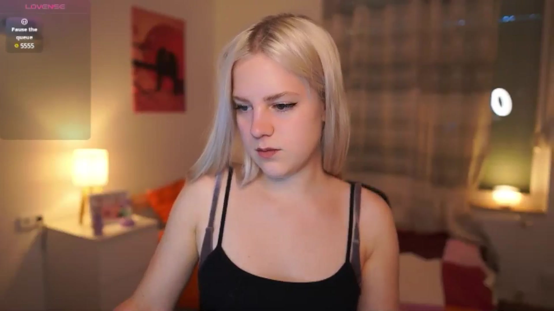 Gallery image thumbnail from Merrilyn__'s myfreecams stream on, 05/20/2025, 17:20 image 6 of 20