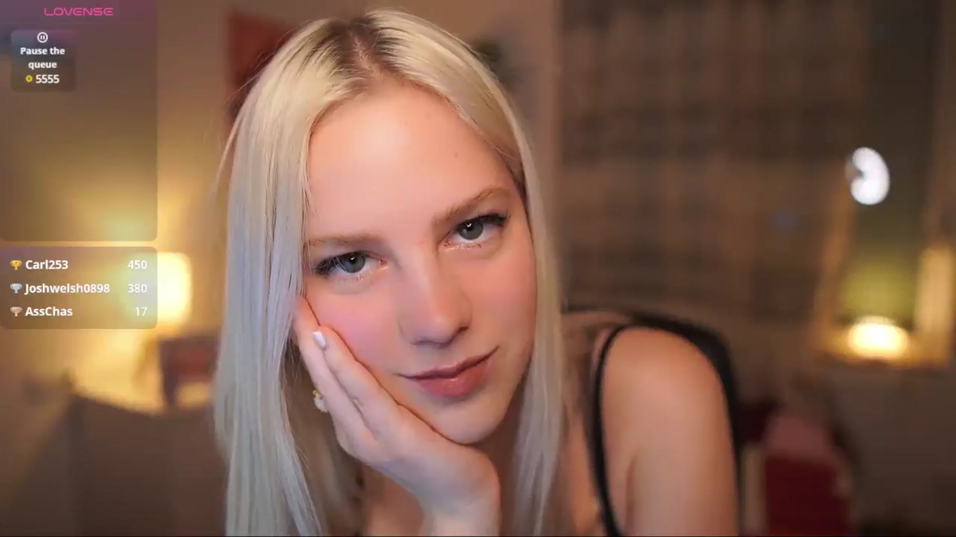 Gallery image thumbnail from Merrilyn__'s myfreecams stream on, 05/20/2025, 18:23 image 4 of 20