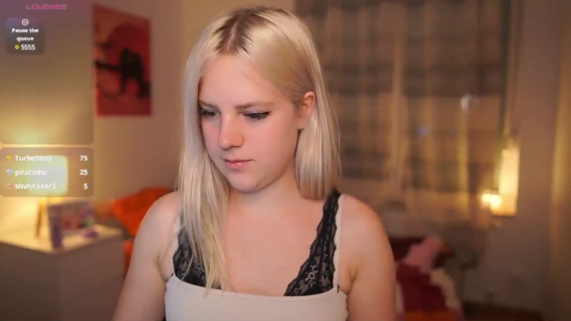Gallery image thumbnail from Merrilyn__'s myfreecams stream on, 05/21/2025, 14:18 image 16 of 20