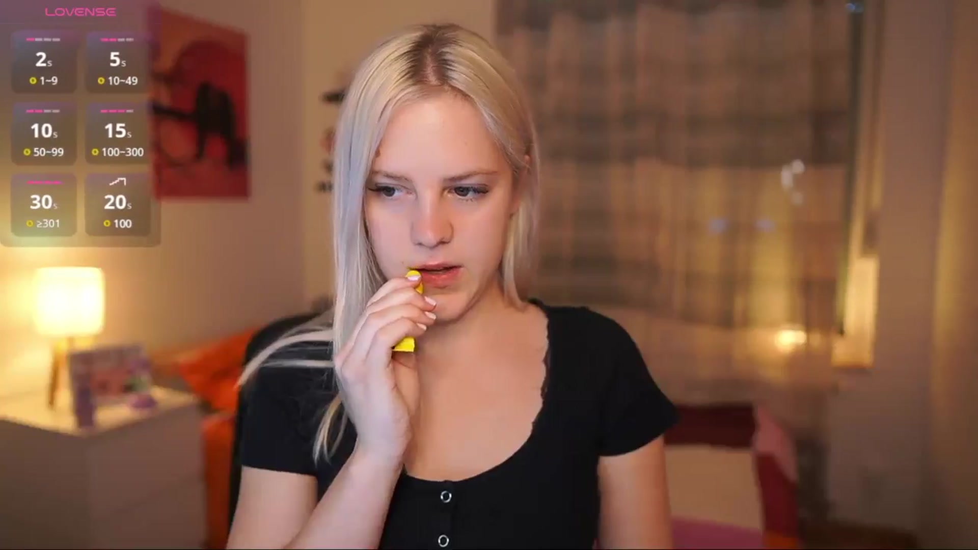 Gallery image thumbnail from Merrilyn__'s myfreecams stream on, 05/26/2025, 15:28 image 4 of 20
