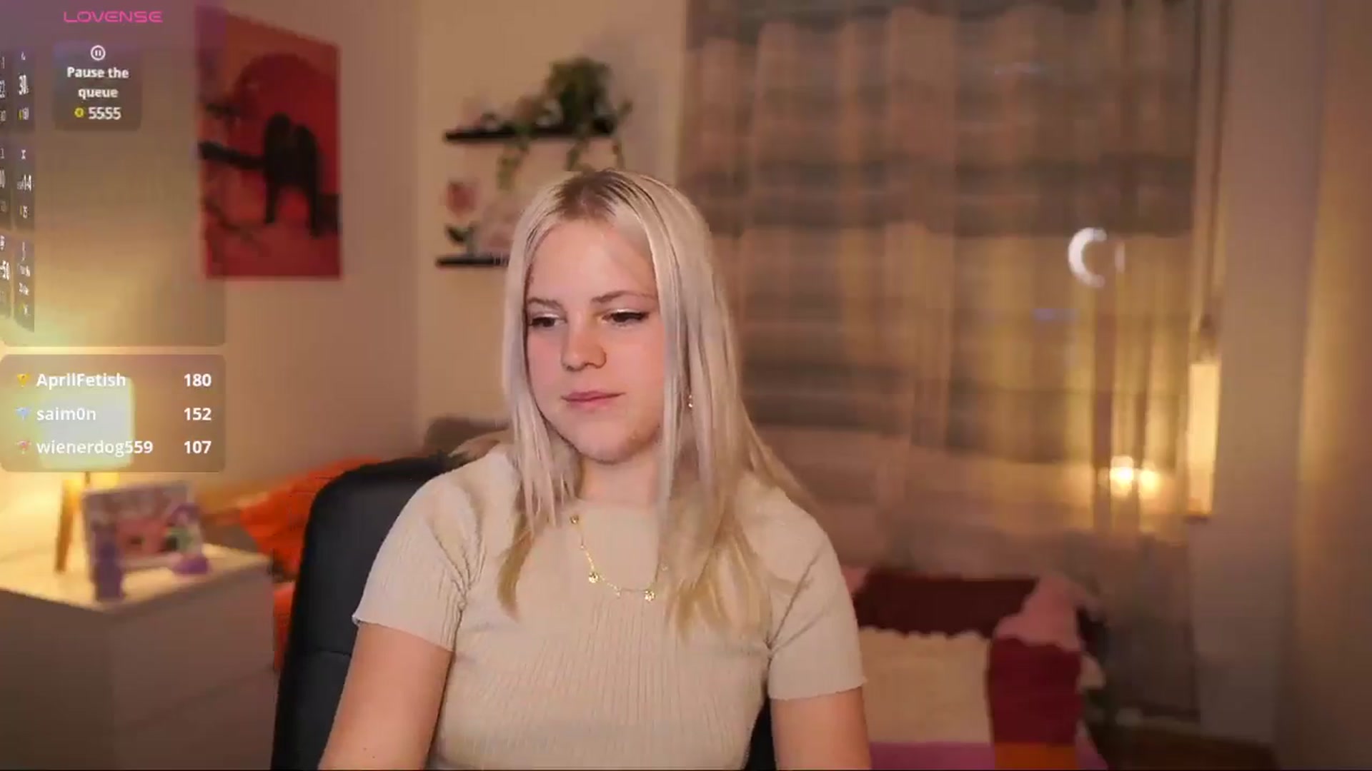 Gallery image thumbnail from Merrilyn__'s myfreecams stream on, 05/27/2025, 16:28 image 11 of 20